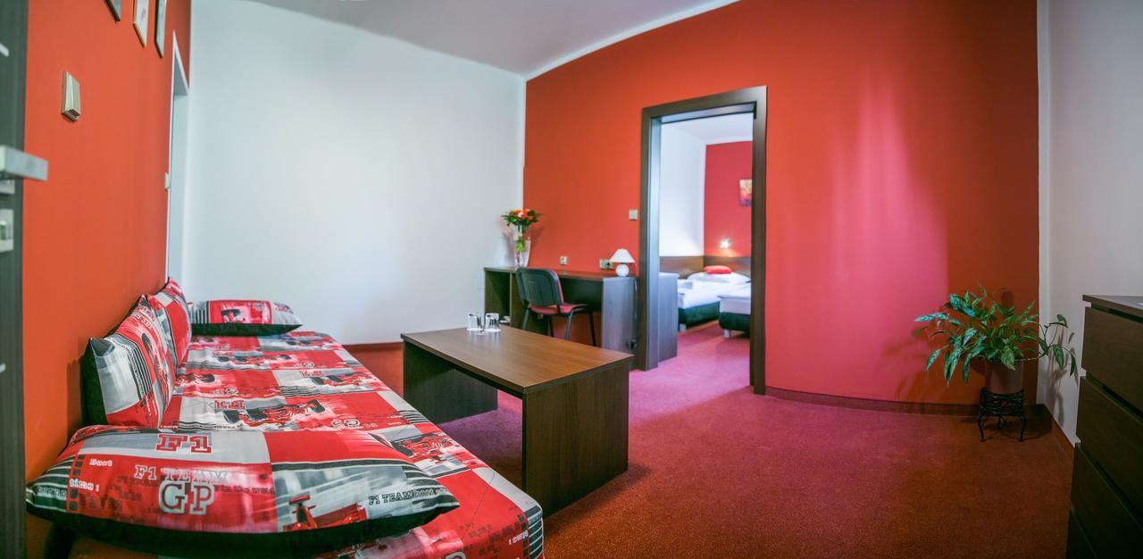 Hotel Best Ostrava Exterior photo